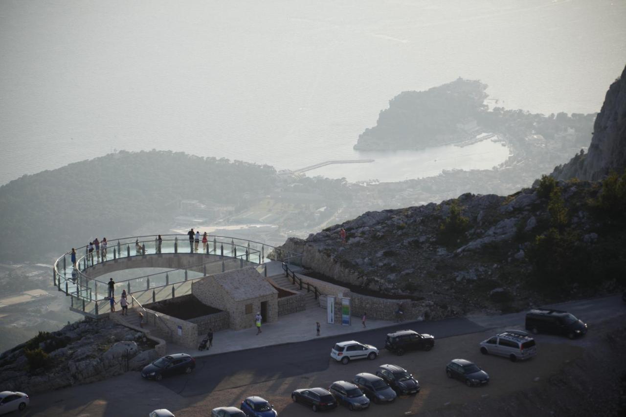 Apartments Rustica Makarska Exterior foto